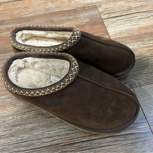 UGG tasman chocolate brown slippers KIDS SIZE 5 WOMENS SIZE 7